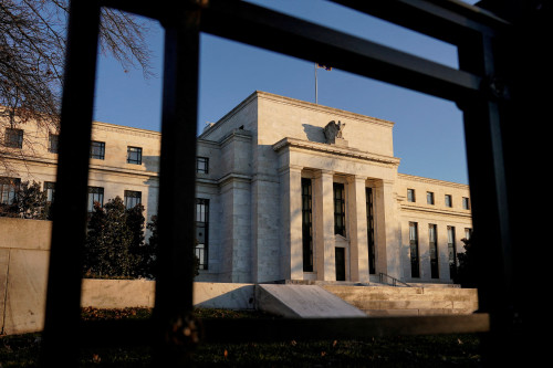 Trump deregulation push boosts appeal of swap spread wideners in bond market