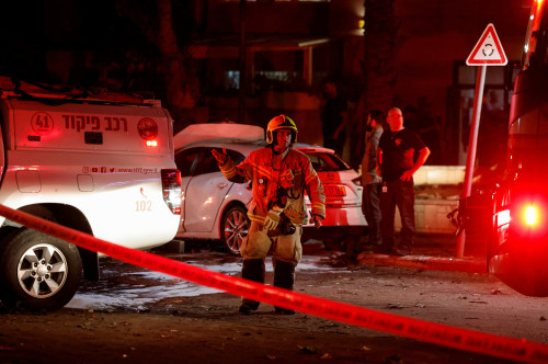 Hamas fires rockets at Israeli cities