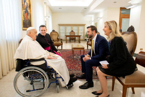Pope Francis, a Trump critic, meets US VP Vance on Easter morning