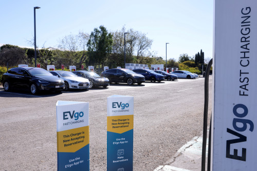 Major automakers want Congress to bar California 2035 electric vehicle plan