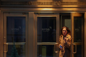 US investors back away from climate and social reforms