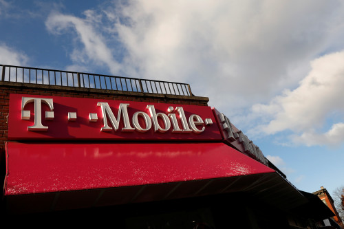 T-Mobile bets on ‘SuperMobile’ plan to attract business customers