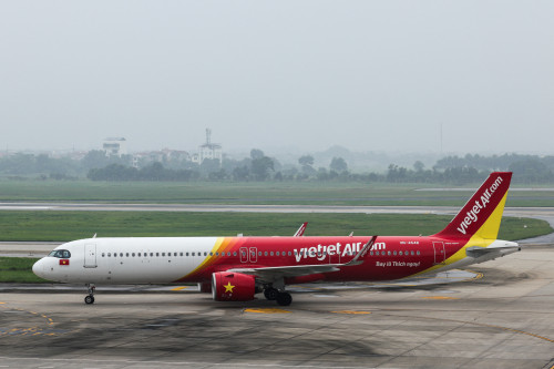 Vietjet in $965 million financing deal for purchase of 6 Boeing 737-8 aircraft
