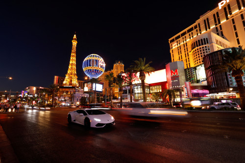 Las Vegas sees sharp visitor drop as leisure spending wanes
