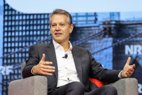 New Walmart CEO begins tenure with cautious outlook after another quarter of steady sales