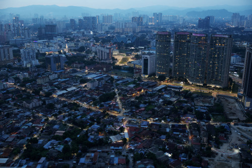 Malaysian central bank lifts 2026 growth forecast slightly, flags risks from prolonged Iran war 