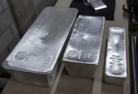 Banks win dismissal of U.S. silver price-fixing litigation