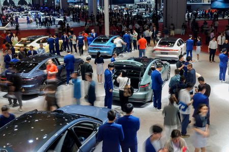 China car sales return to growth in Aug, Tesla nearly doubles EV share
