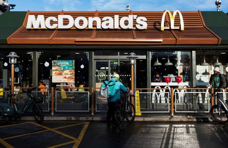 McDonald’s plots rapid growth with 10,000 new stores, loyalty expansion